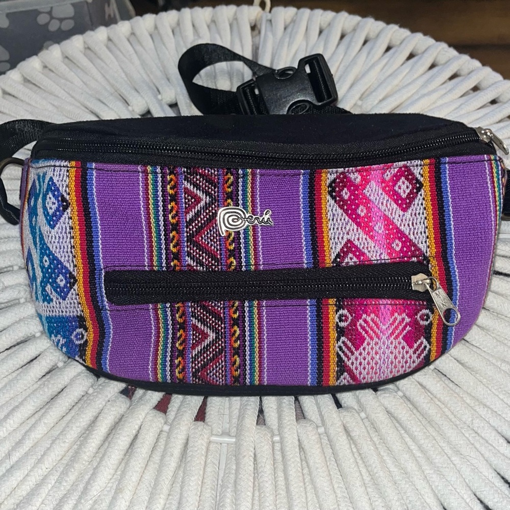 Hand-woven Fanny Bag from Peru